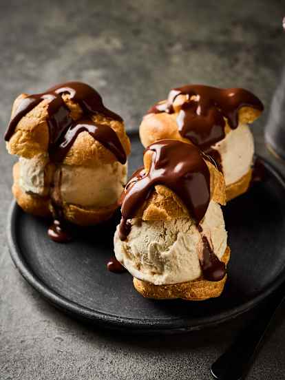 Profiteroles