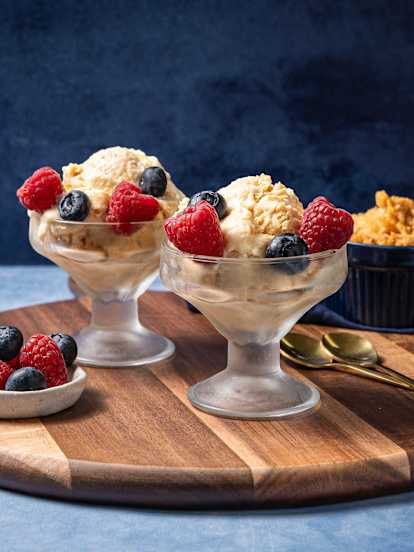 Helado de chongos zamoranos con queso cotija