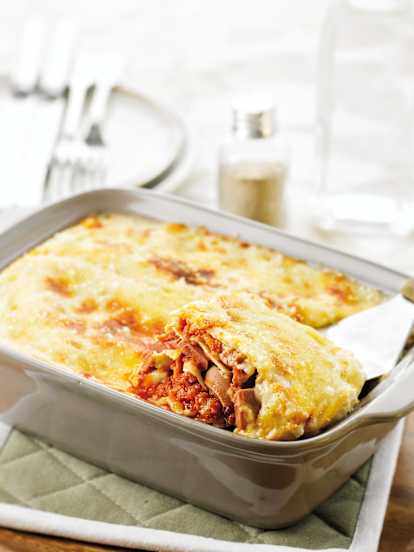 Lasanha de chouriço e salsicha