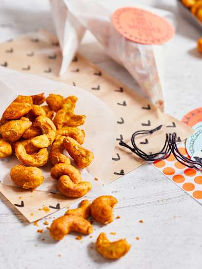 Pikantne pieczone orzechy nerkowca