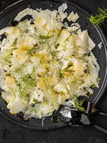 Insalata di finocchi con parmigiano