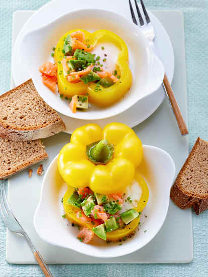 Jajka sadzone w papryce z dodatkami (z Varomy)