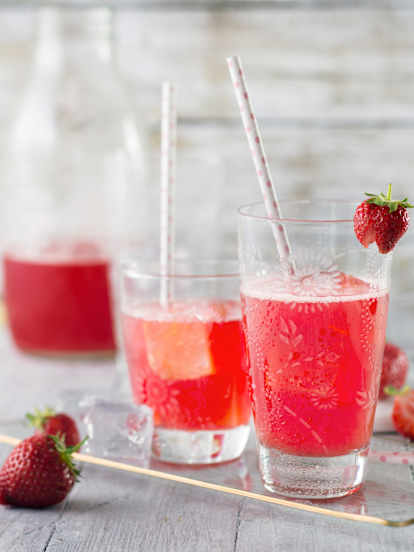 Erdbeer-Rhabarber-Sirup