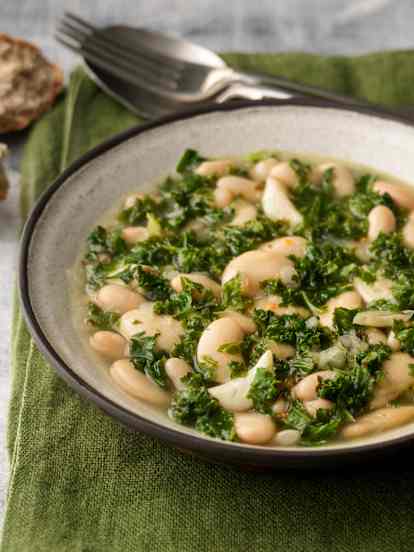 Garlic and White Bean Stew