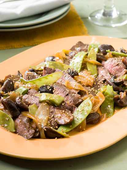 Entraña con setas shiitake y tirabeques al teriyaki