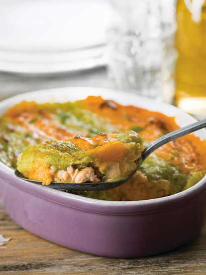 Empadão de salmão com purés de ervilhas e de cenoura