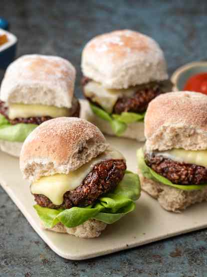 Barbecue Beanburger Sliders