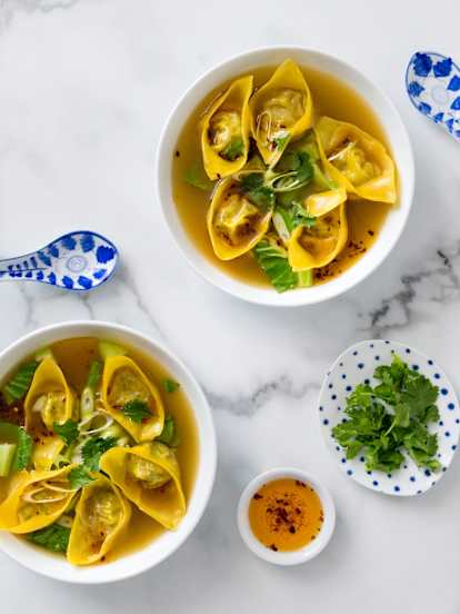 Wonton soup (vegetarian)