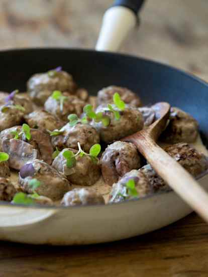 Meatballs with White Wine Mushroom Sauce