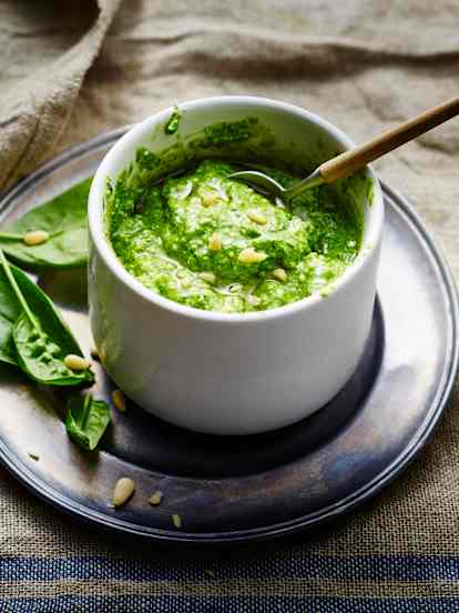 Pesto d'épinards, pignons et feta