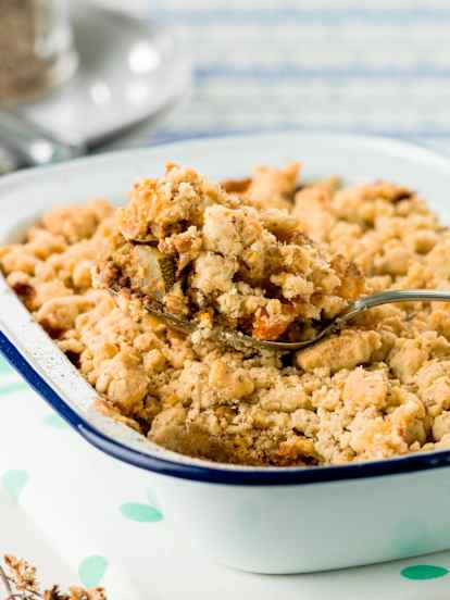 Crumble de bolonhesa e legumes