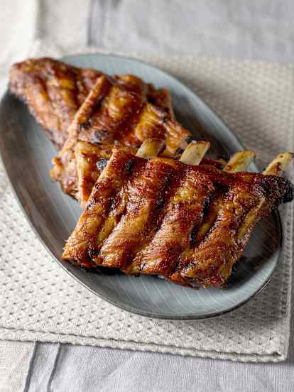 Grillowane żeberka w słodko-kwaśnym sosie BBQ