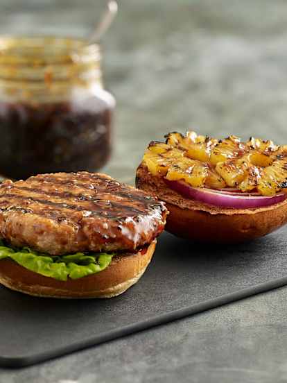Hamburguesa hawaiana de pollo