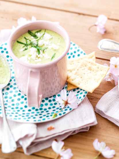 Soupe froide de courgette à la grecque
