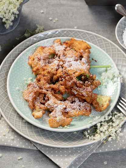 Gebackene Hollerstrauben