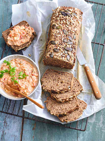 Pain sans gluten au sarrasin, au riz complet et au lin