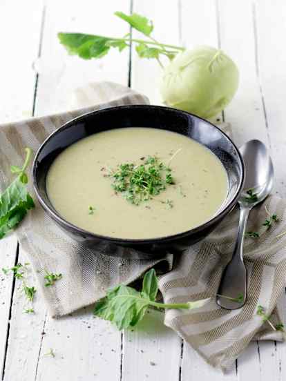 Kohlrabicremesuppe mit Kresse