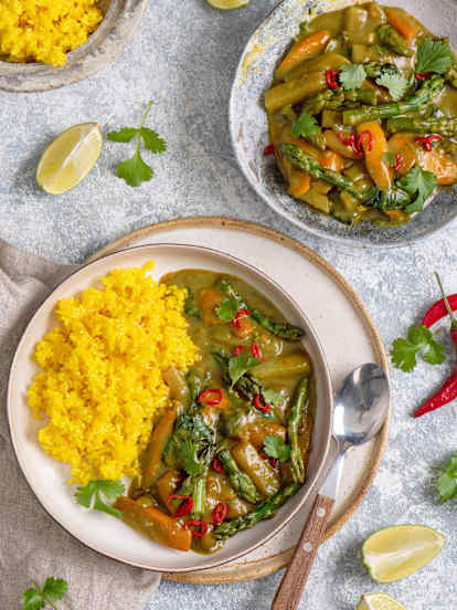 Wiosenne curry warzywne z cytrynowym ryżem