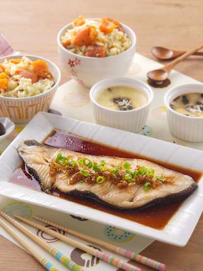 九層塔吻仔魚蒸蛋、紫蘇梅蒸鱈魚&薑黃藜麥地瓜飯