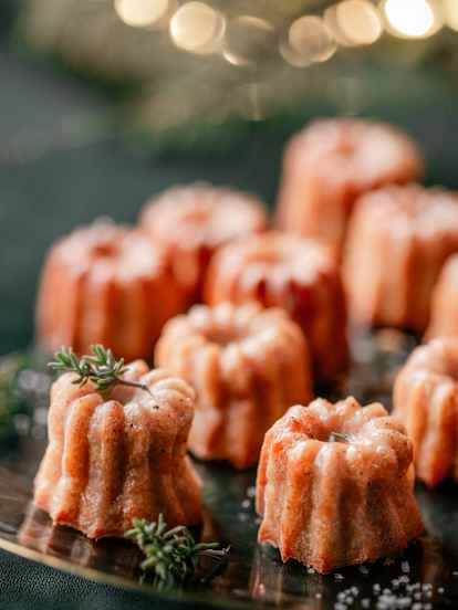 Minicannelés au foie gras