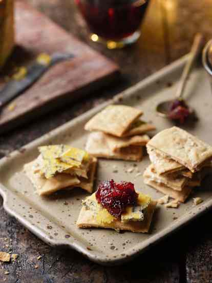 Garlic and Thyme Crackers
