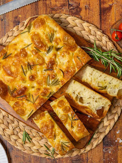 Fluffy Overnight Focaccia