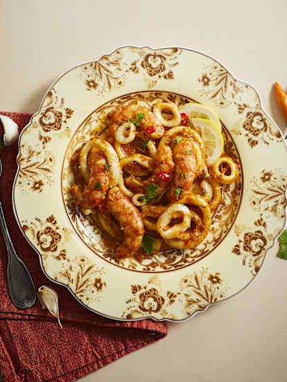 Gamberi e calamari speziati