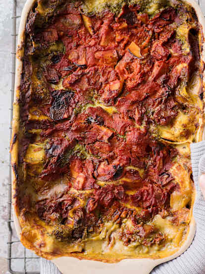 Lasaña vegana de setas y kale con pesto de rúcula y nueces