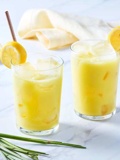 Creamy Turmeric Ginger Lemonade