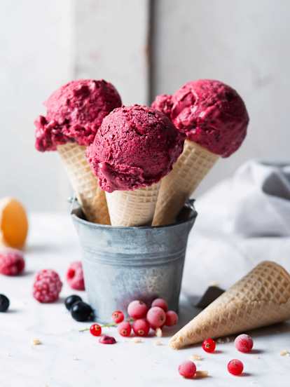 Παγωτό με φρούτα