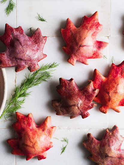 Empanadillas de puerro, salmón y queso cremoso