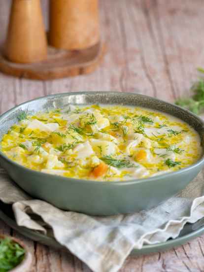 Zupa kalafiorowa z makaronem