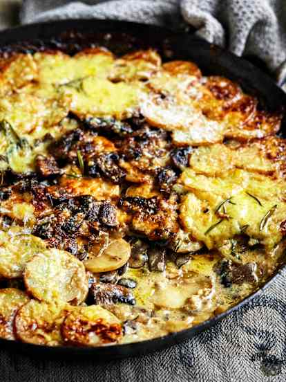 Potato and mushroom gratin