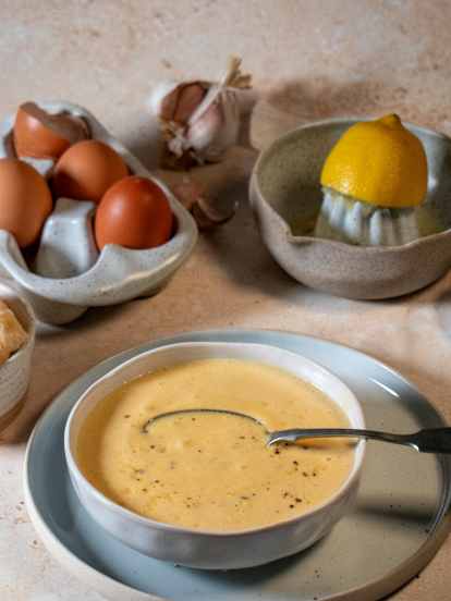 Cheesy garlic hollandaise sauce