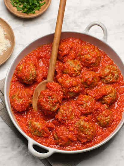 Meatballs with Tomato Sauce