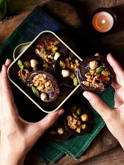 Chocolate con frutos secos y frutas deshidratadas