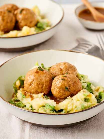 Puree met Andijvie, Gehaktballetjes en Vleessaus