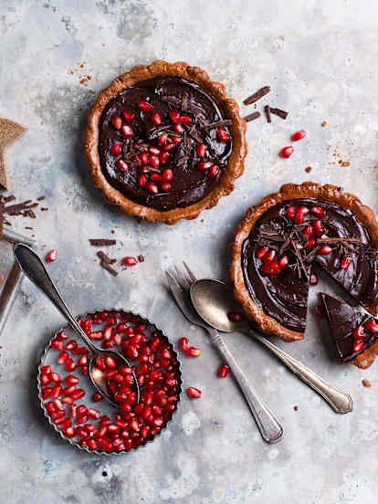 Tartaletas de chocolate y granada