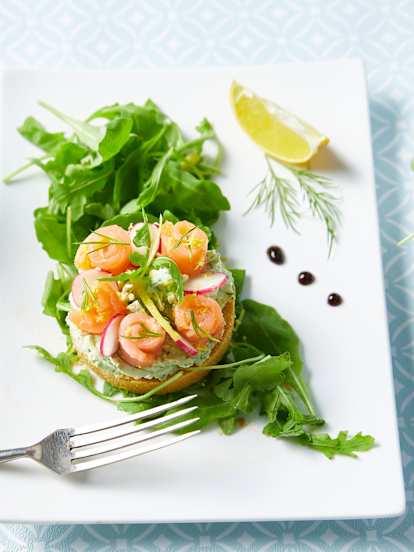 Tartelette sans cuisson, saumon et aneth