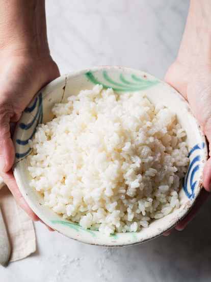 Arroz branco no vapor