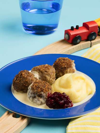 Fleischbällchen auf schwedische Art (Köttbullar) mit Erdäpfelpüree