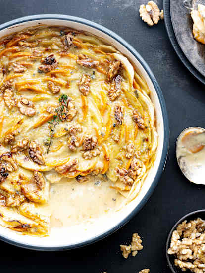 Verduras gratinadas con salsa de queso azul