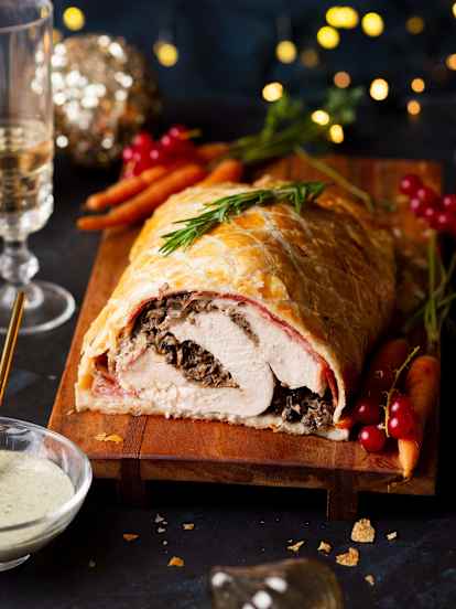 Wellington de pavo con salsa de champiñones