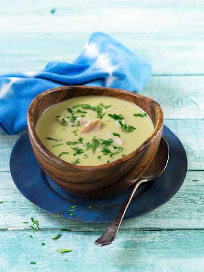 Christophene-Cremesuppe mit Räuchersaibling