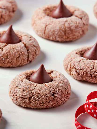 Chewy Cacao Amaretti Cookie Kisses