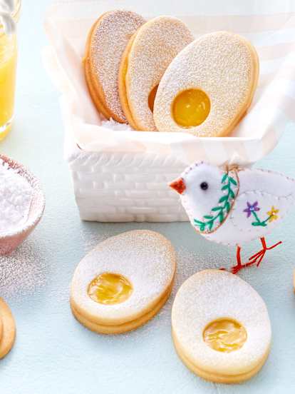 Sugar Cookies with Lemon Curd