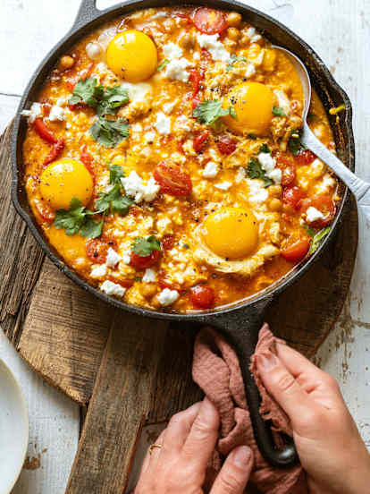 Chakchouka aux tomates cerise, feta et pois chiches