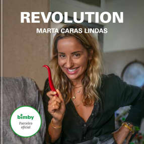 Revolution - Marta Caras Lindas