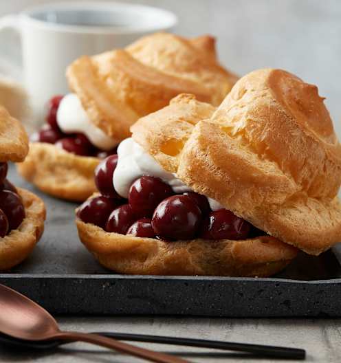 Windbeutel mit Sahne-Kirsch-Füllung - Cookidoo® – the official ...