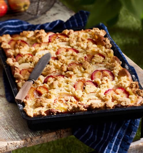 Apfel-Pflaumen-Kuchen mit Pudding und Streuseln - Cookidoo® – the ...